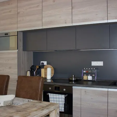 Essi Tále- Chopok Tále